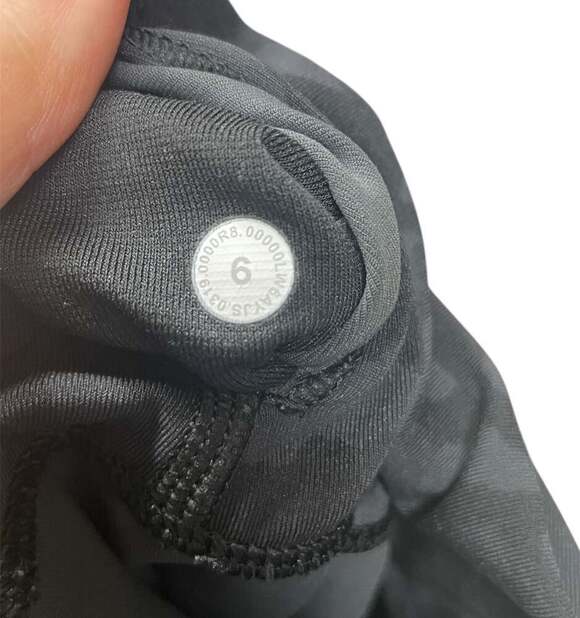 Lululemon Align Crop 21" Formation Camo Deep Coal Multi Leopard Black Leggings - Picture 3 of 3